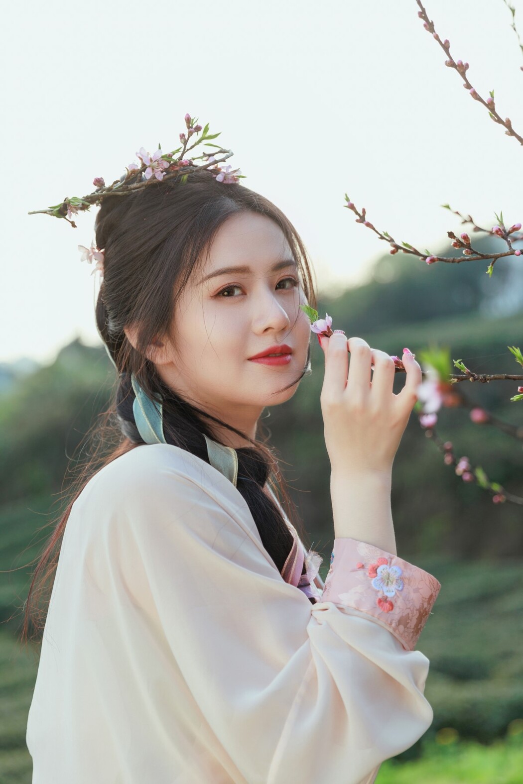 YiTuYu艺图语 Vol.1385 Qiu Qiu