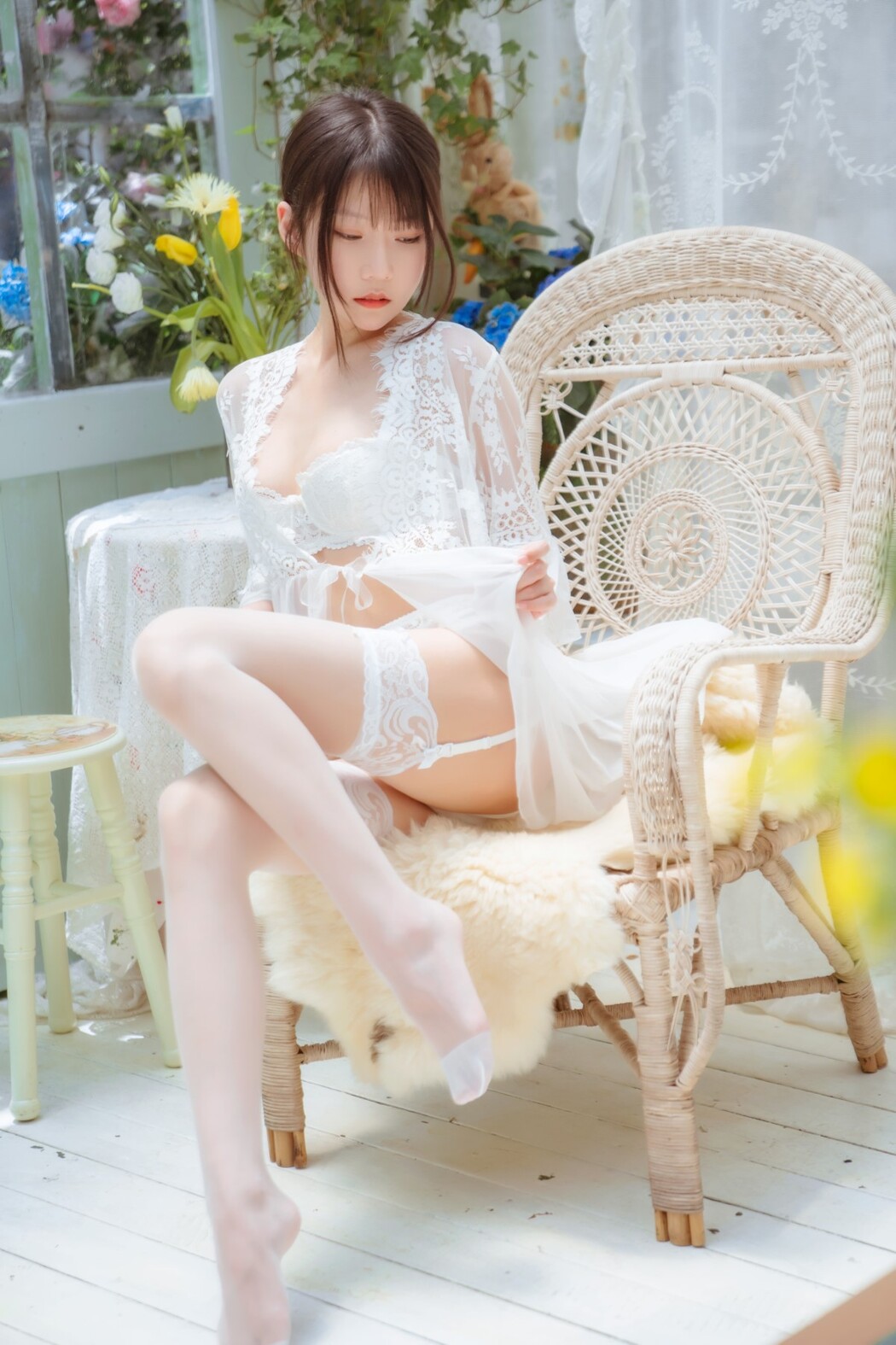 YiTuYu艺图语 Vol.1381 Xiang Cao Miao Lu Lu