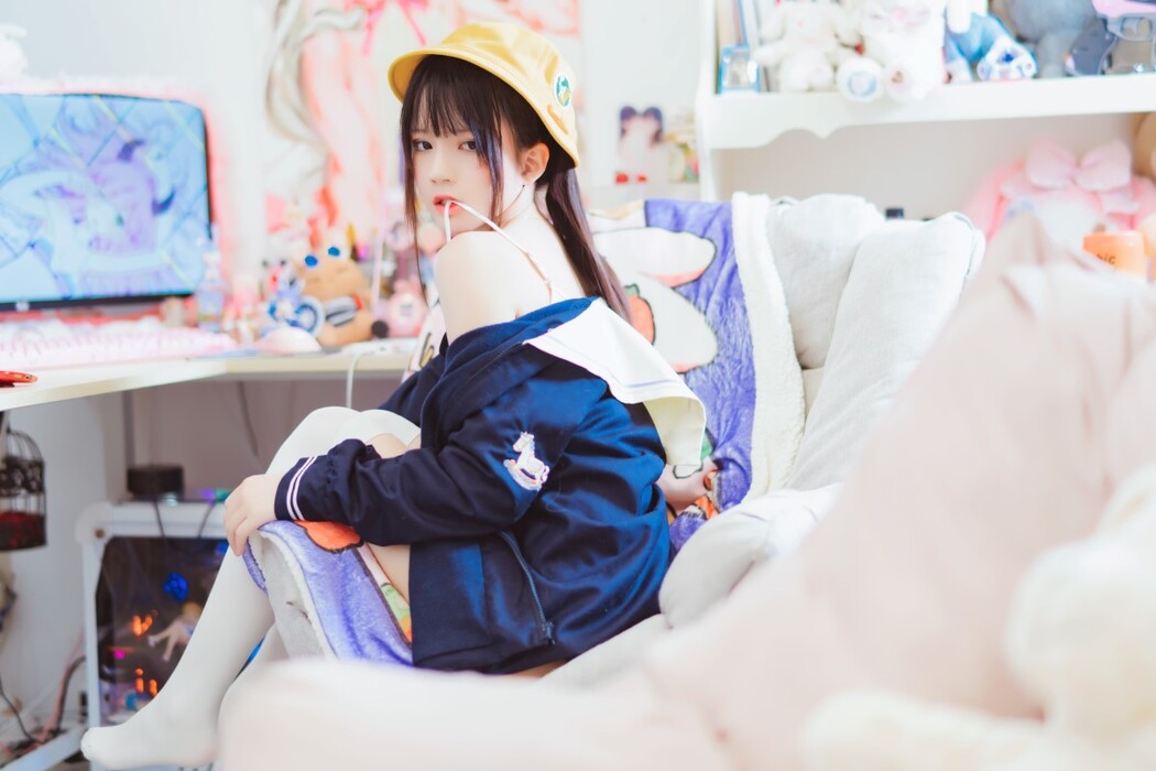 YiTuYu艺图语 Vol.1397 Cherry Meow