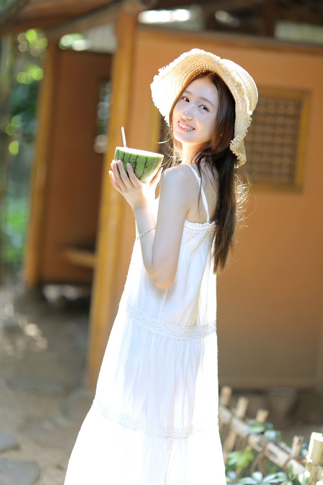 YiTuYu艺图语 Vol.1378 Rui Qiu De Kuai Le Ren Sheng