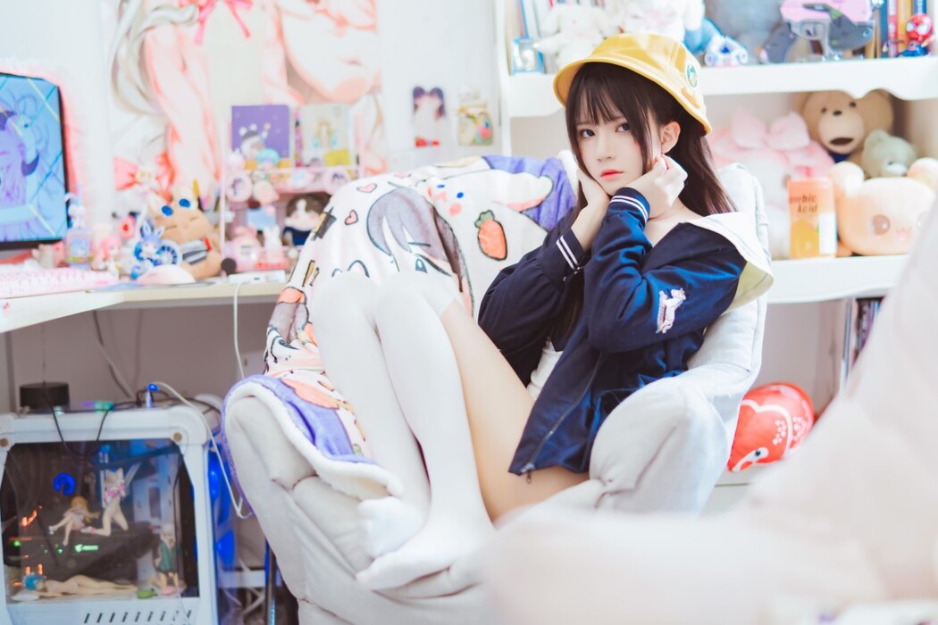 YiTuYu艺图语 Vol.1397 Cherry Meow