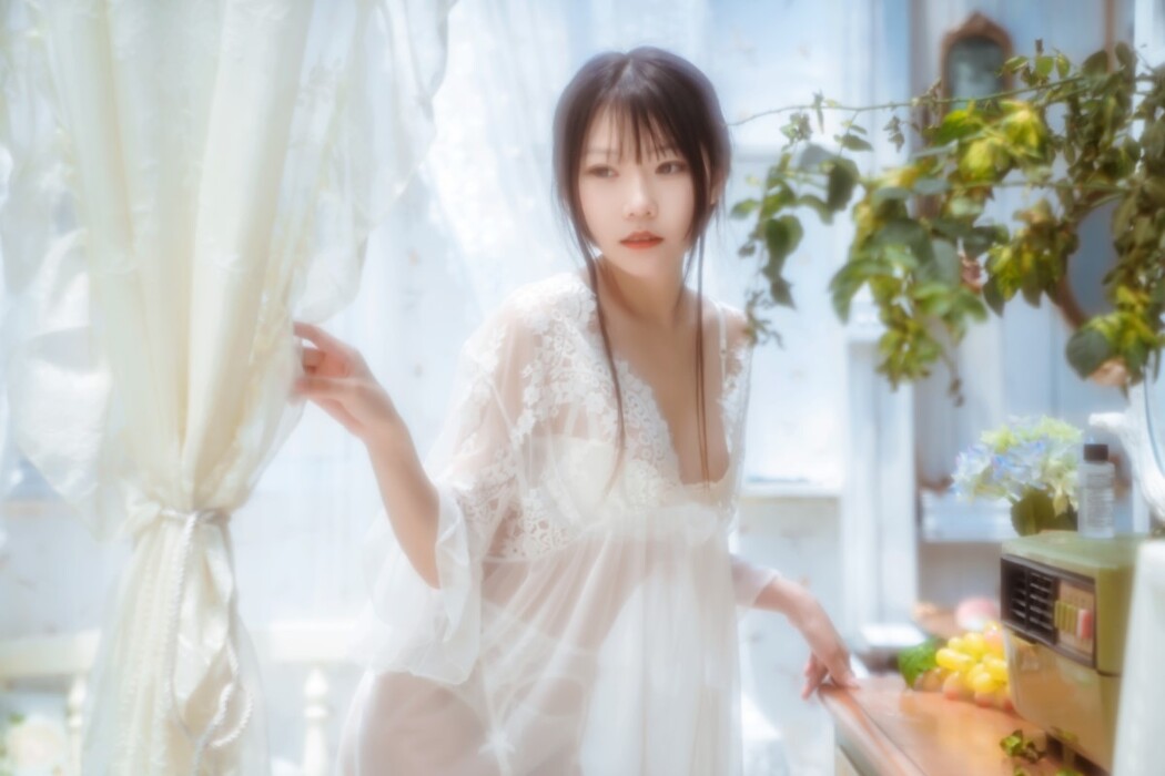 YiTuYu艺图语 Vol.1381 Xiang Cao Miao Lu Lu