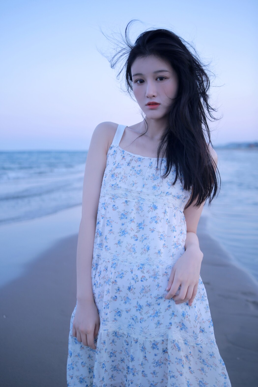 YiTuYu艺图语 Vol.1376 Shang Yu Qian Momooly