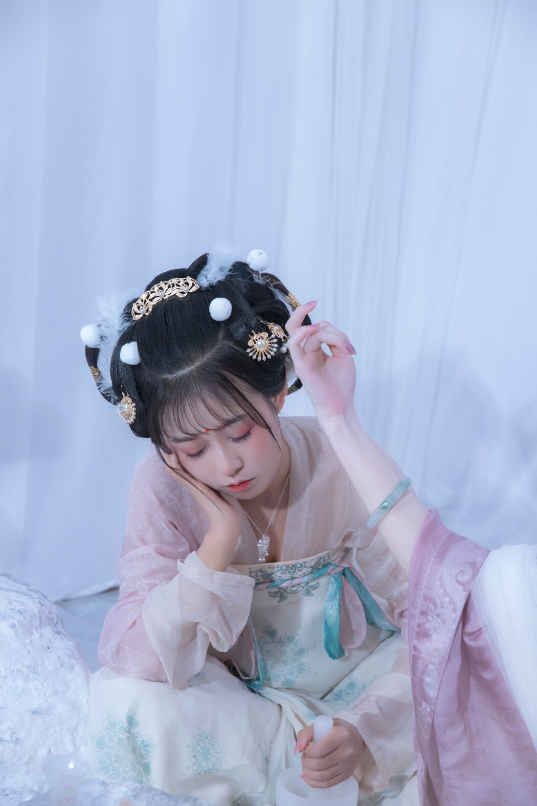 YiTuYu艺图语 Vol.1363 Yi Ming