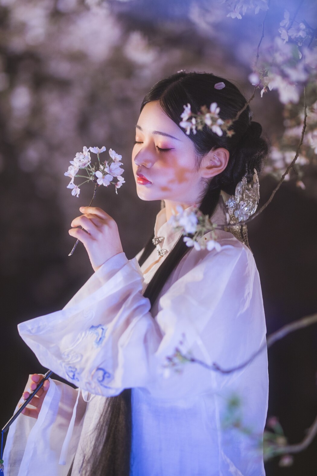 YiTuYu艺图语 Vol.1335 Wu Ying Kun Kun