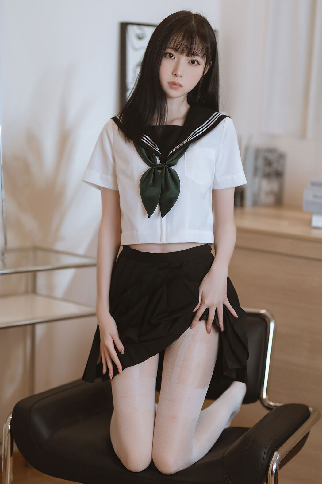 Coser@许岚lan – 白丝水手服 Cover Photo