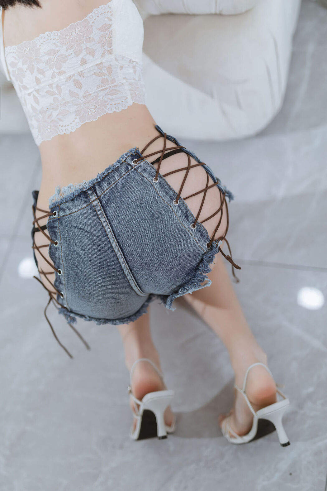 Coser@许岚lan – 纯欲吊带