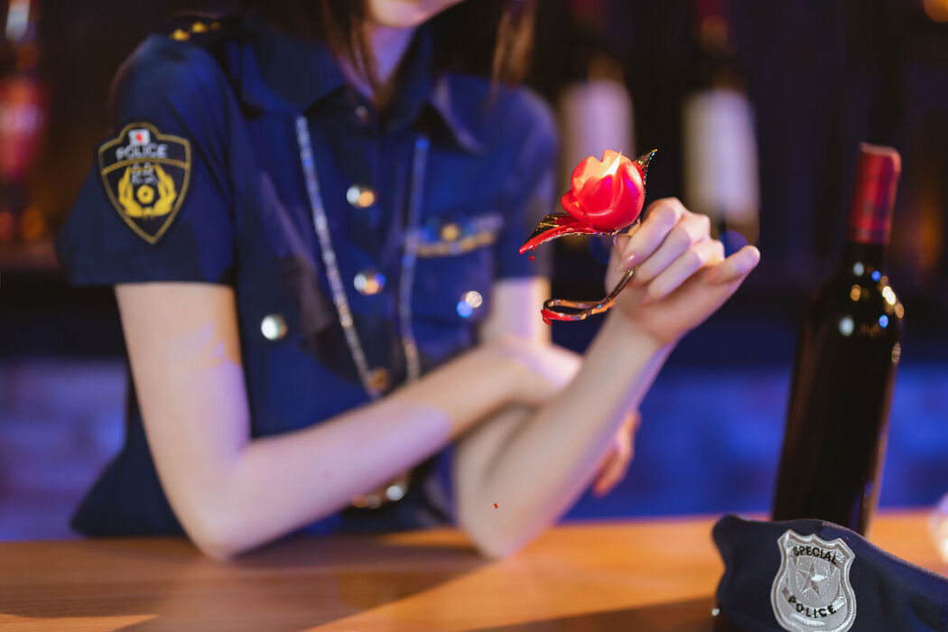 Coser@许岚lan – 黑丝女警