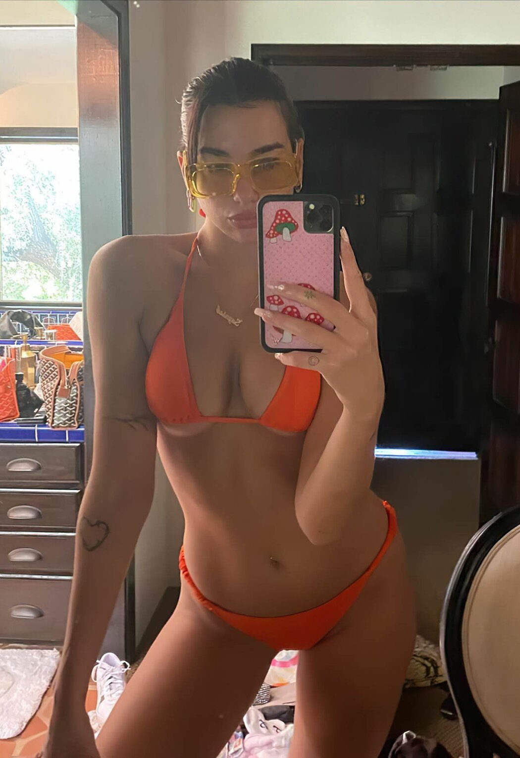 Dua Lipa Ero