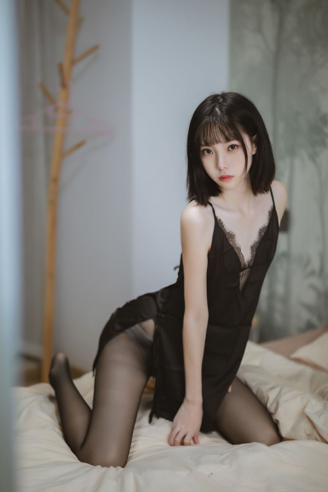 Coser@许岚lan – 黑色蕾丝睡衣
