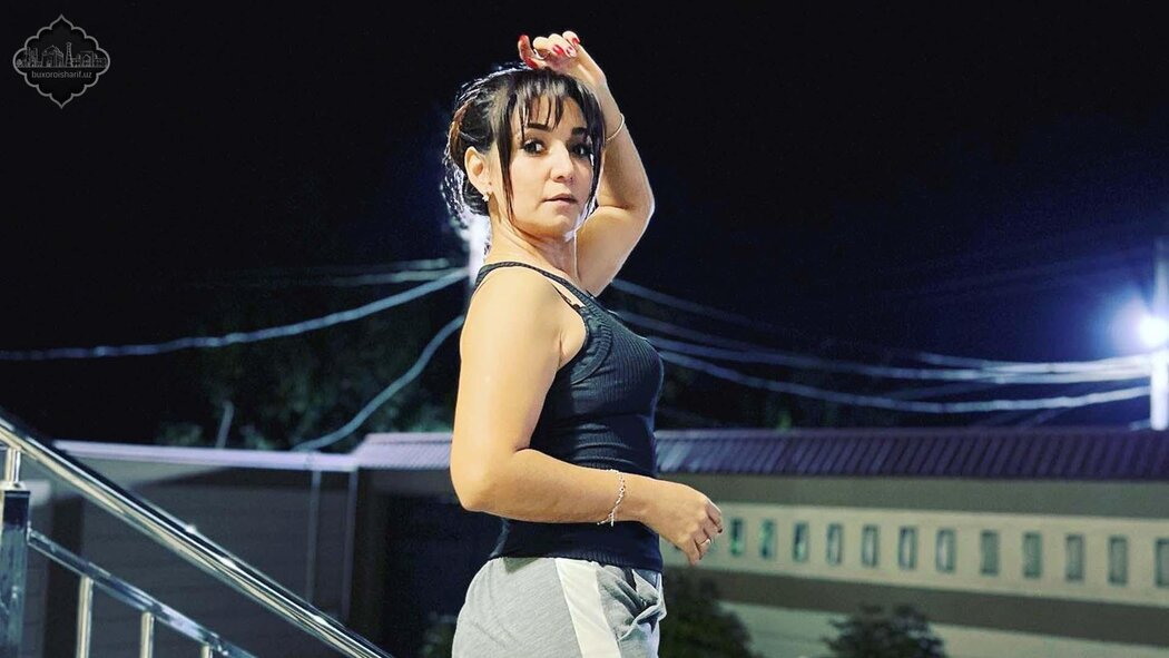Nilufar Hamidova Behayo Rasmlari