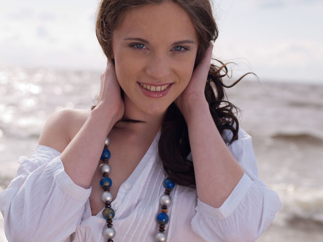 MetArt Liv B – Presenting Part1