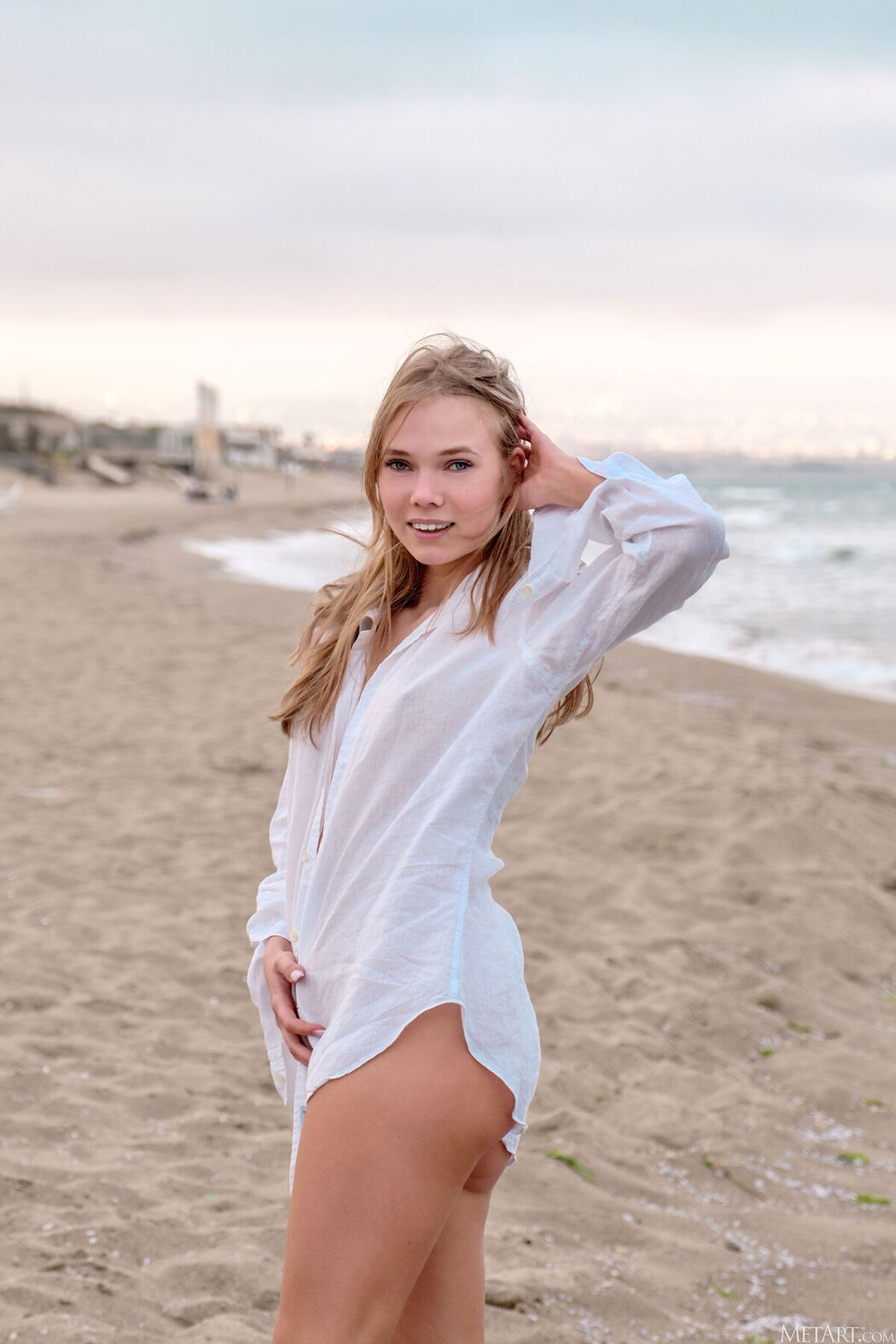 MetArt Luise – Sand And Sea Part1