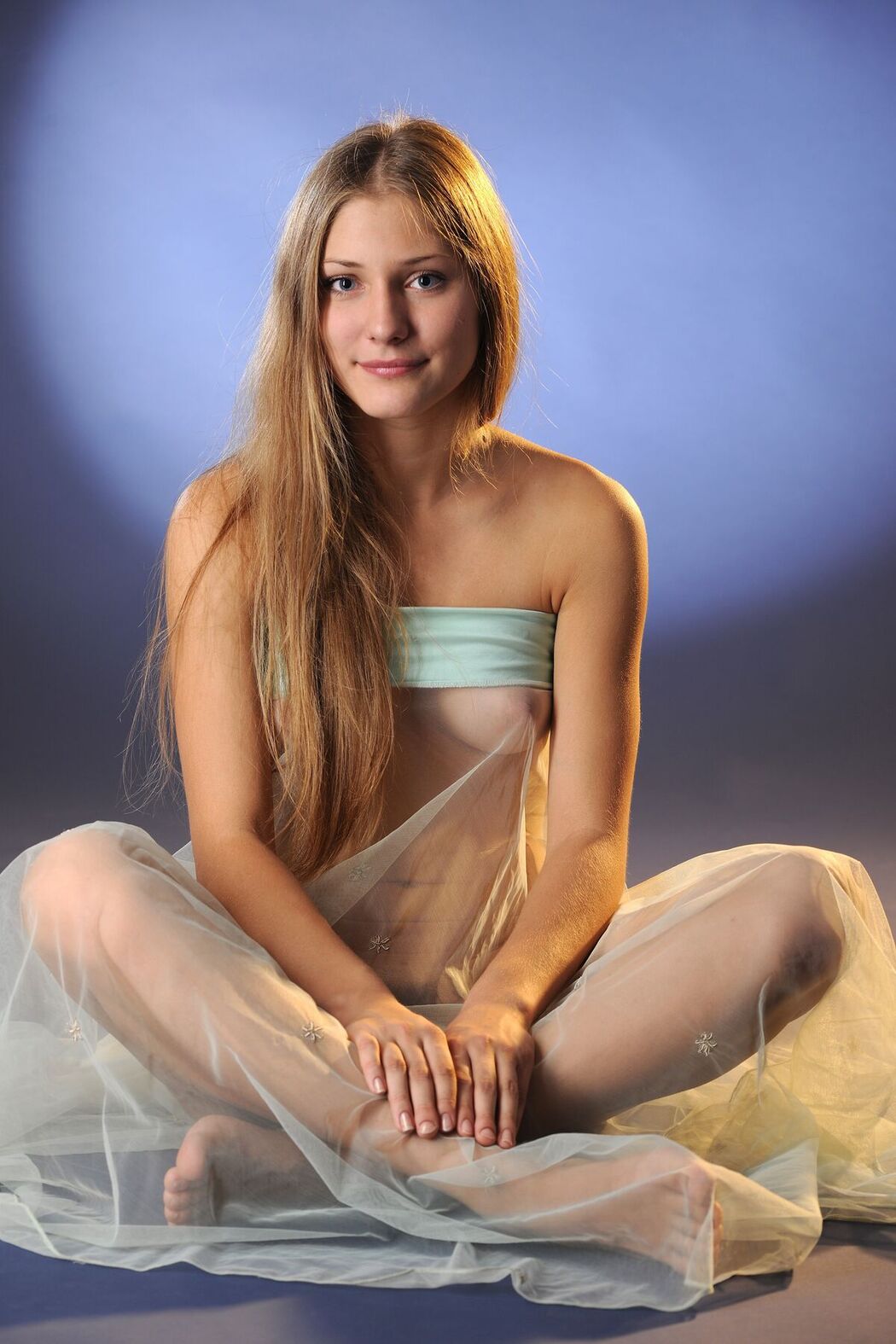 MetArt Lola C – Presenting Part1