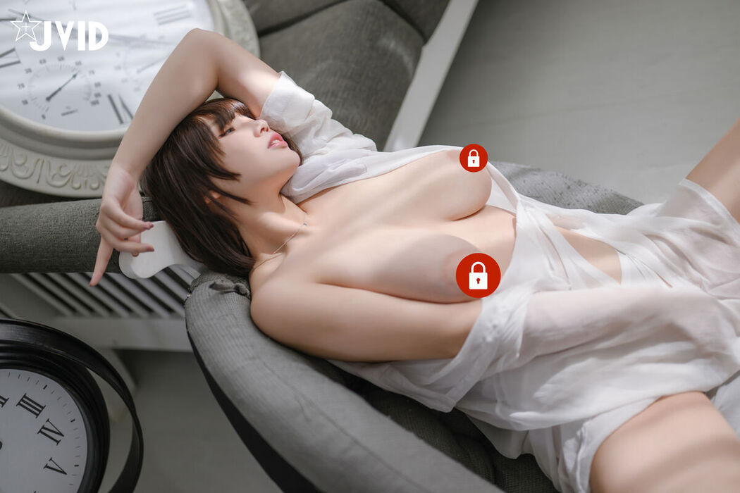 JVID Ruru 茹茹 – H級豪巨乳 寄宿家中的前同事-茹茹 一早醒來就衣衫不整 豪乳在眼前晃的我頭好暈啊