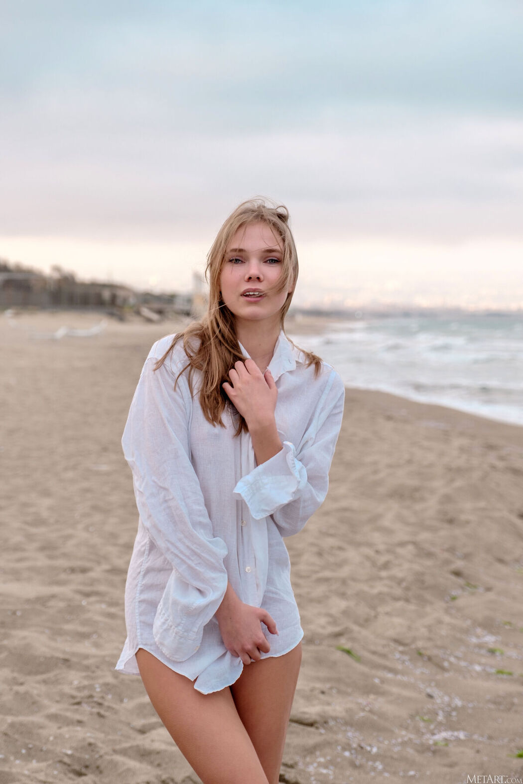 MetArt Luise – Sand And Sea Part1