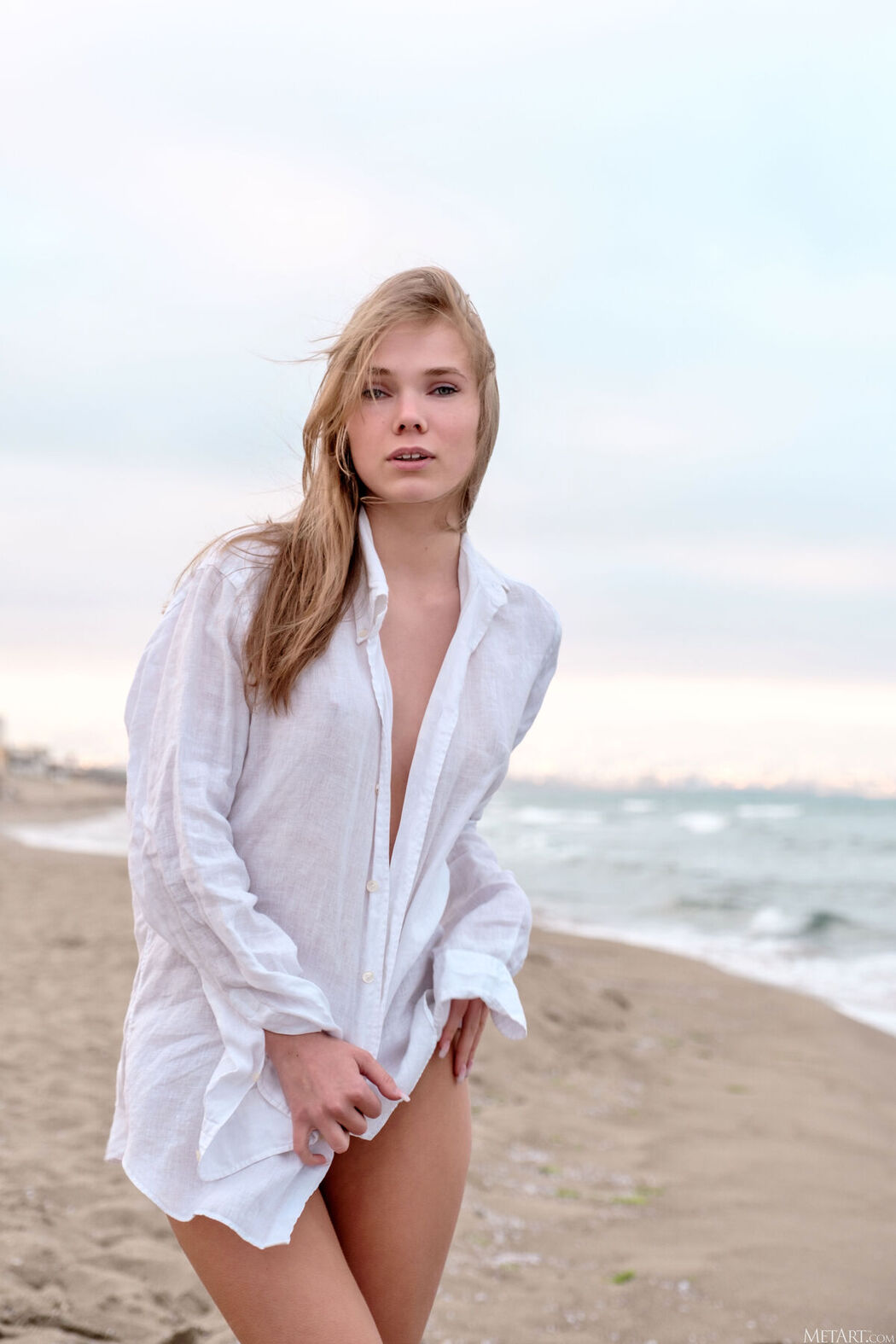 MetArt Luise – Sand And Sea Part1