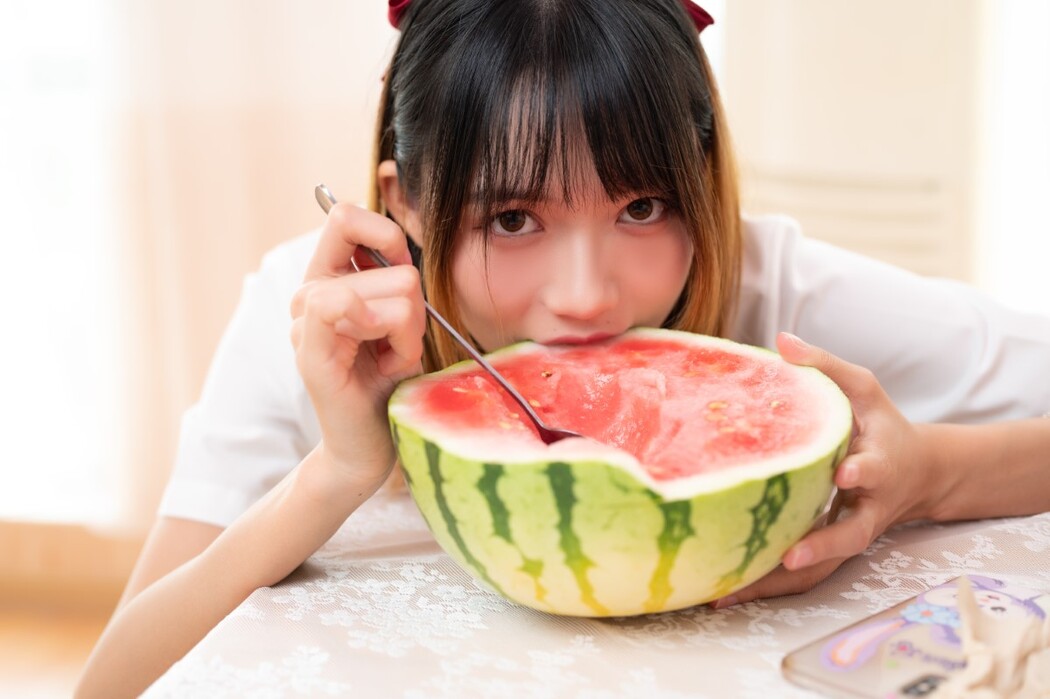 YiTuYu艺图语 Vol.1404 Tu Zi Zzz Bu Chi Hu Luo Bo
