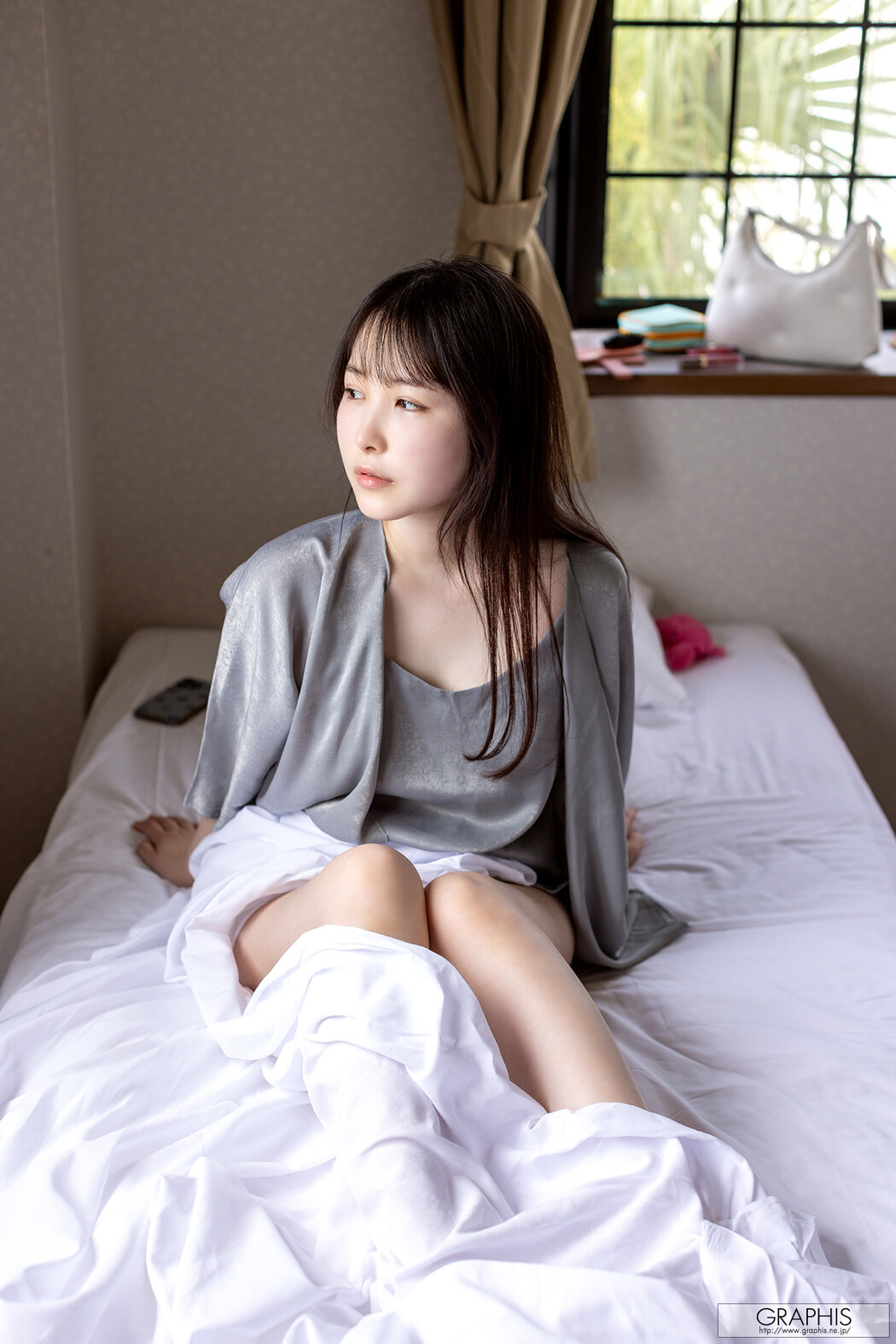 Jun Kasui 香水じゅん, Graphis Gals 「Perfume」 Vol.04 – EVERIA.CLUB