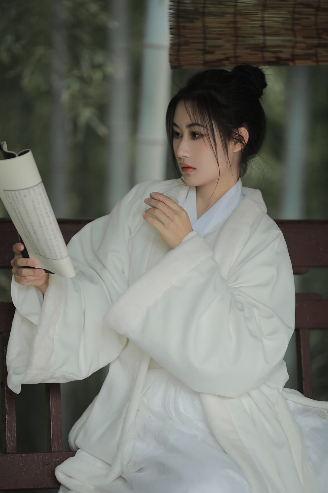 YiTuYu艺图语 Vol.1414 Keikei Bai Cha Qing Huan