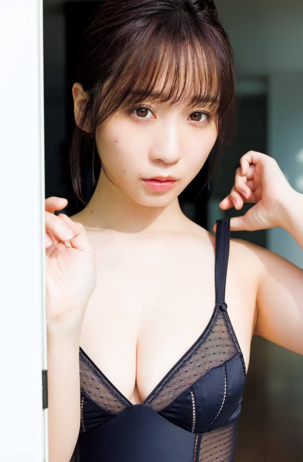 Moe Iori 伊織もえ, FRIDAY 2022.02.18 (フライデー 2022年2月18日号)