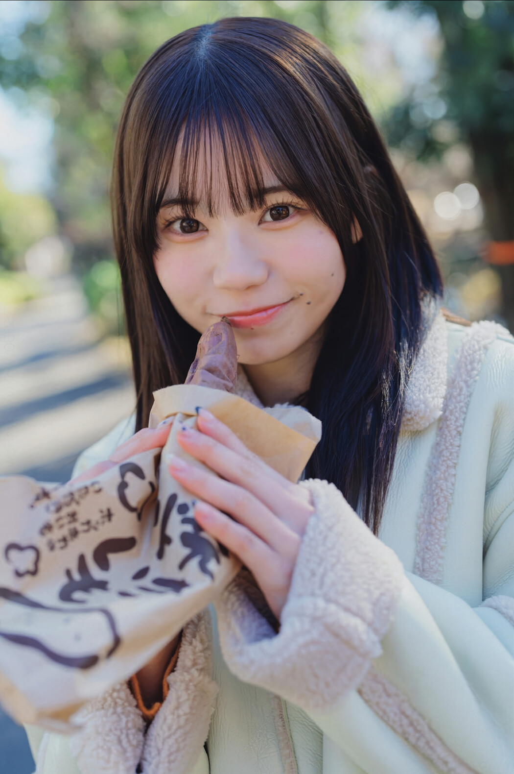 Momo Uenishi 上西萌々, FLASH 2025.04.08 (フラッシュ 2025年4月8日号)