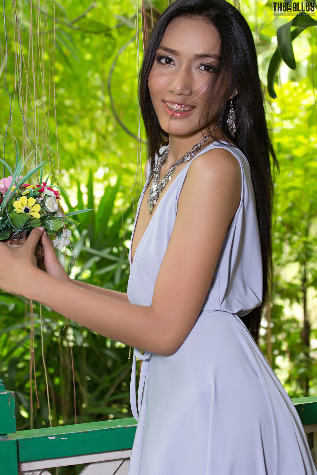 Arianna The Black Alley Photobook Set.07