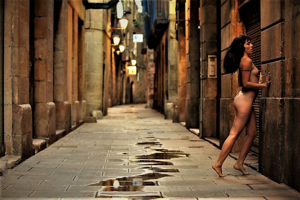 Nude Girl Street
