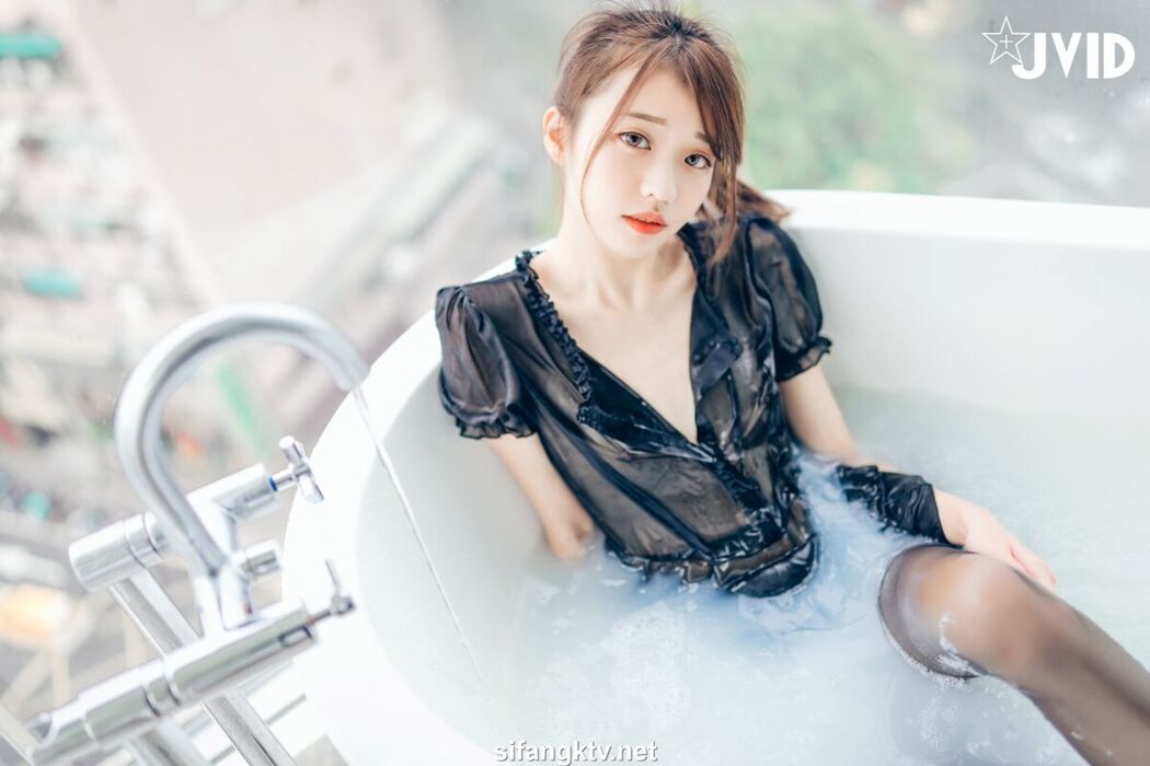 JVID Yan Yan 妍妍 Angel – 妍妍小寶寶 來餵她喝奶吧 還有透絲透點裝 潤滑絲襪 Part1