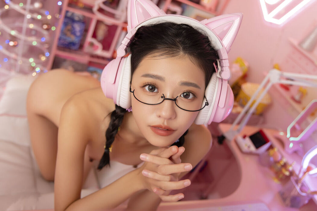 JVID Yan Yan 妍妍 Angel – 电竞少女 – 超可愛微乳美少女 – 第一次的性感開發 Part2