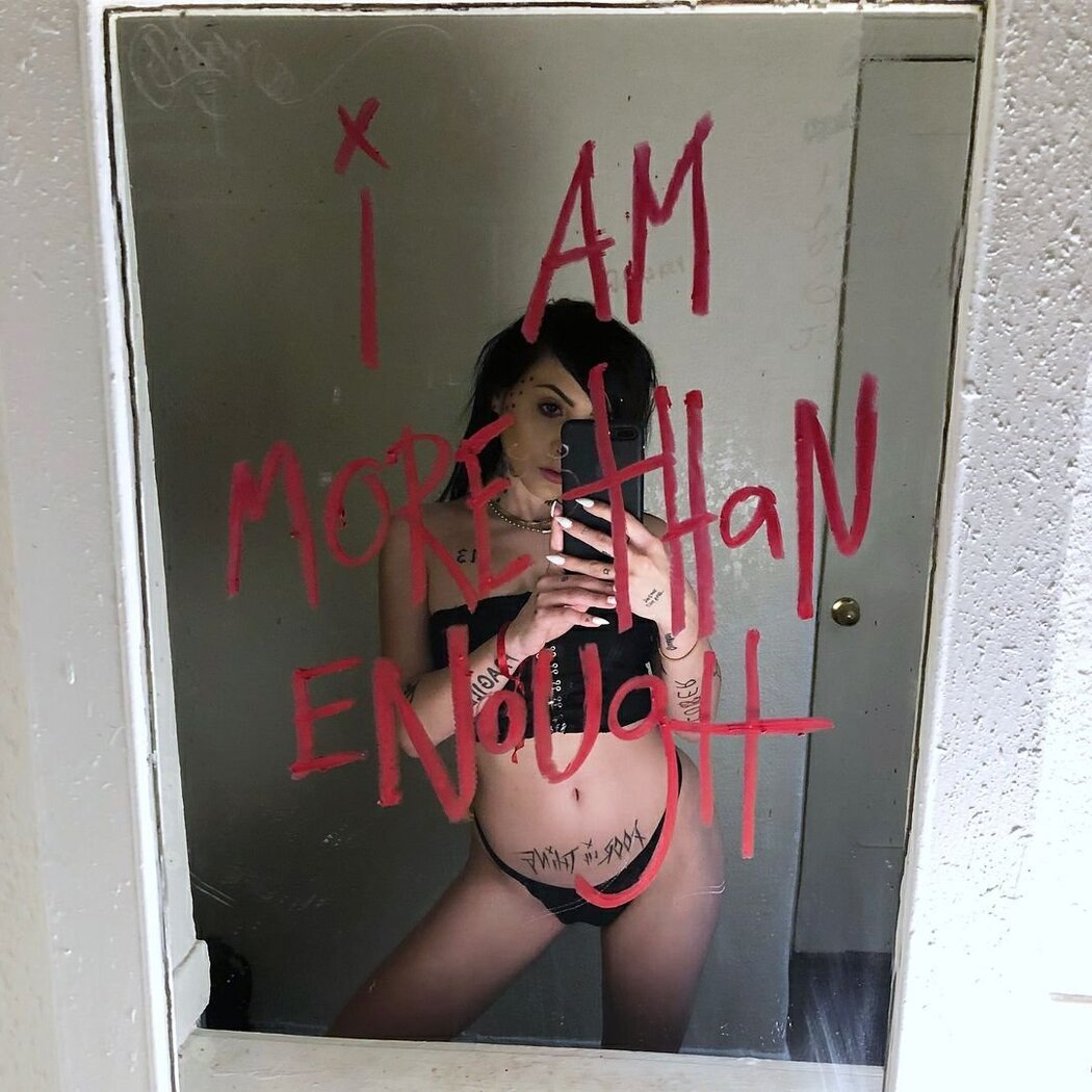 Toopoor Nude