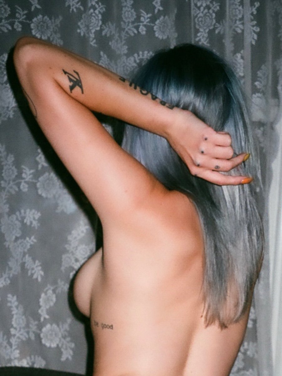 Toopoor Nude