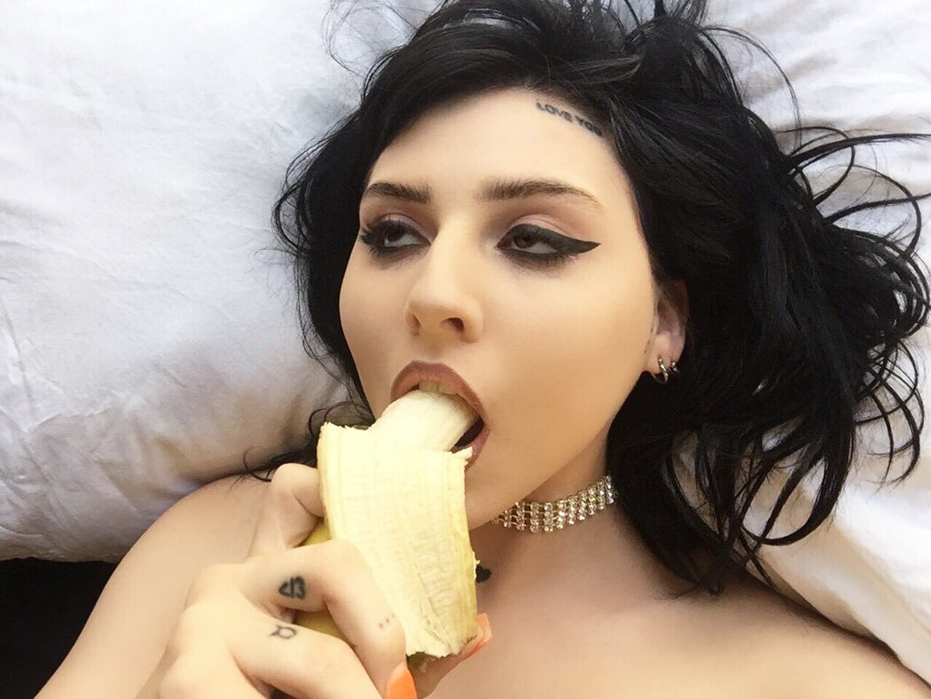 Toopoor Nude