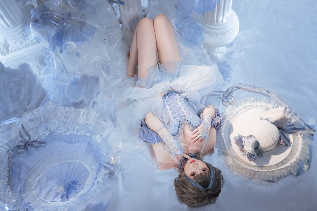 Coser@面饼仙儿 – 碧蓝航线 柴郡礼服废稿