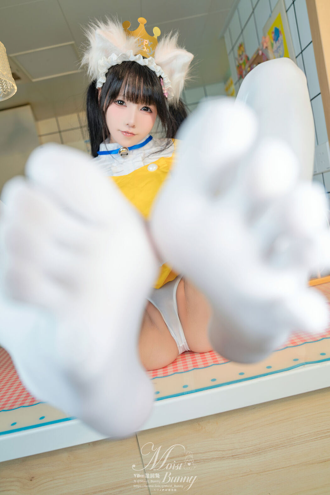 Coser@黏黏团子兔 – 12月作品 诞生日限定 兔子味蛋糕