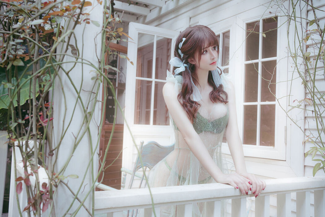 Coser@鹿八岁 – 小鹿的秘密花园