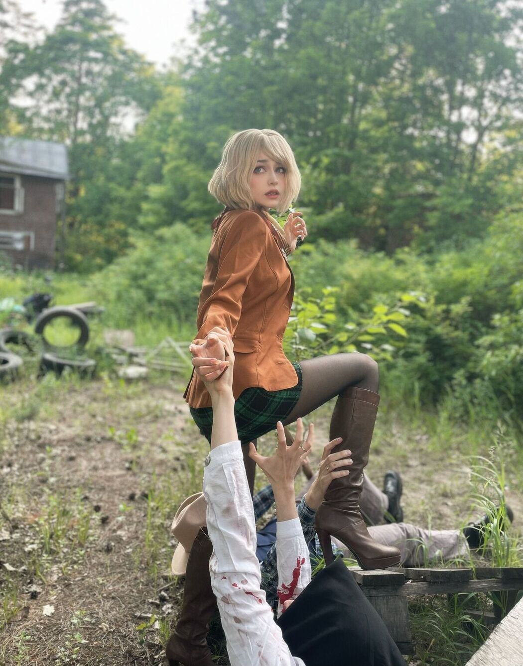 Coser@Tenletters – Ashley
