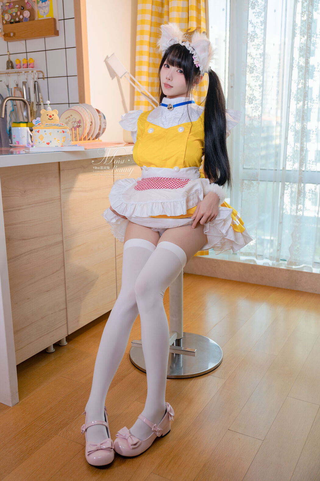 Coser@黏黏团子兔 – 12月作品 诞生日限定 兔子味蛋糕