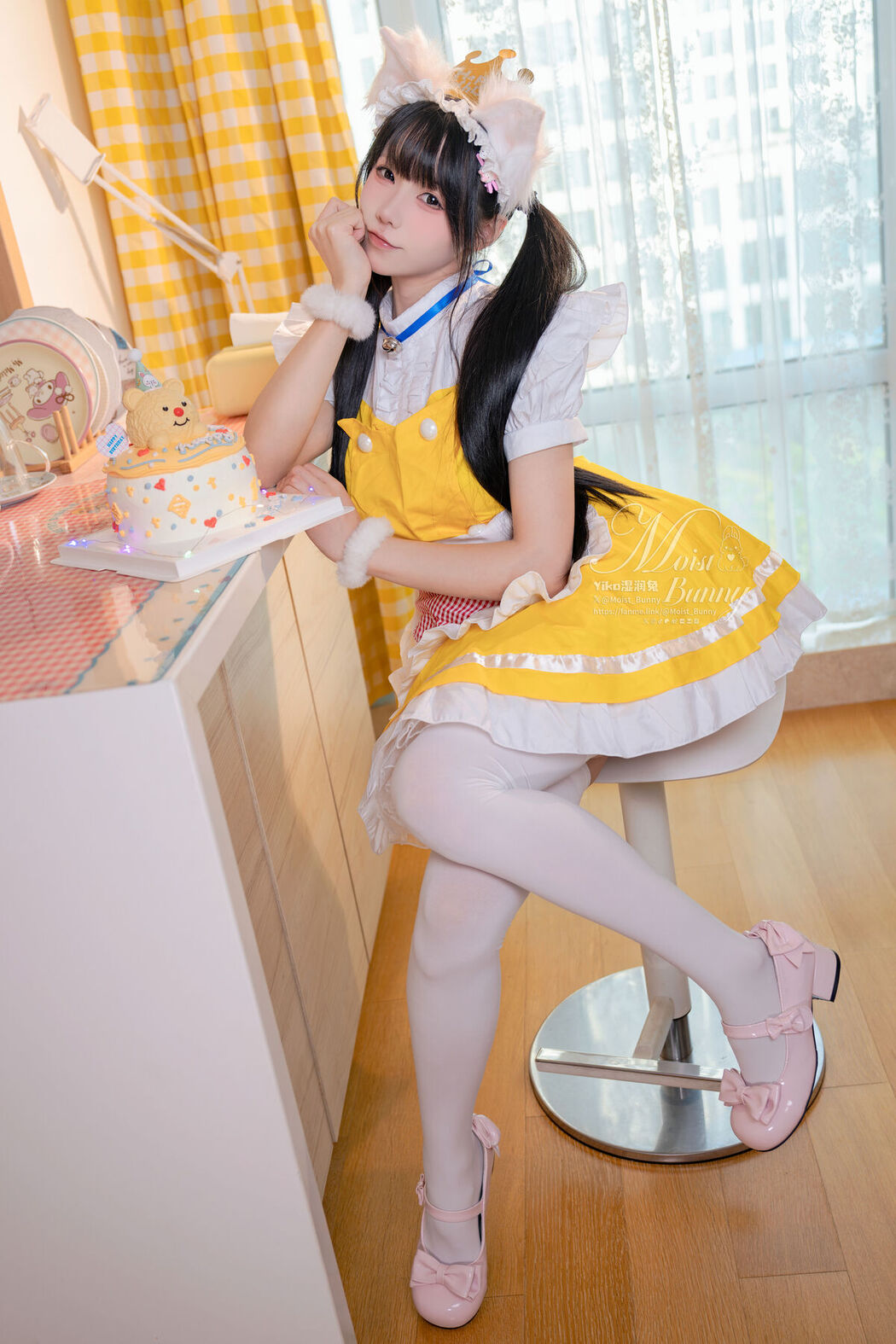 Coser@黏黏团子兔 – 12月作品 诞生日限定 兔子味蛋糕