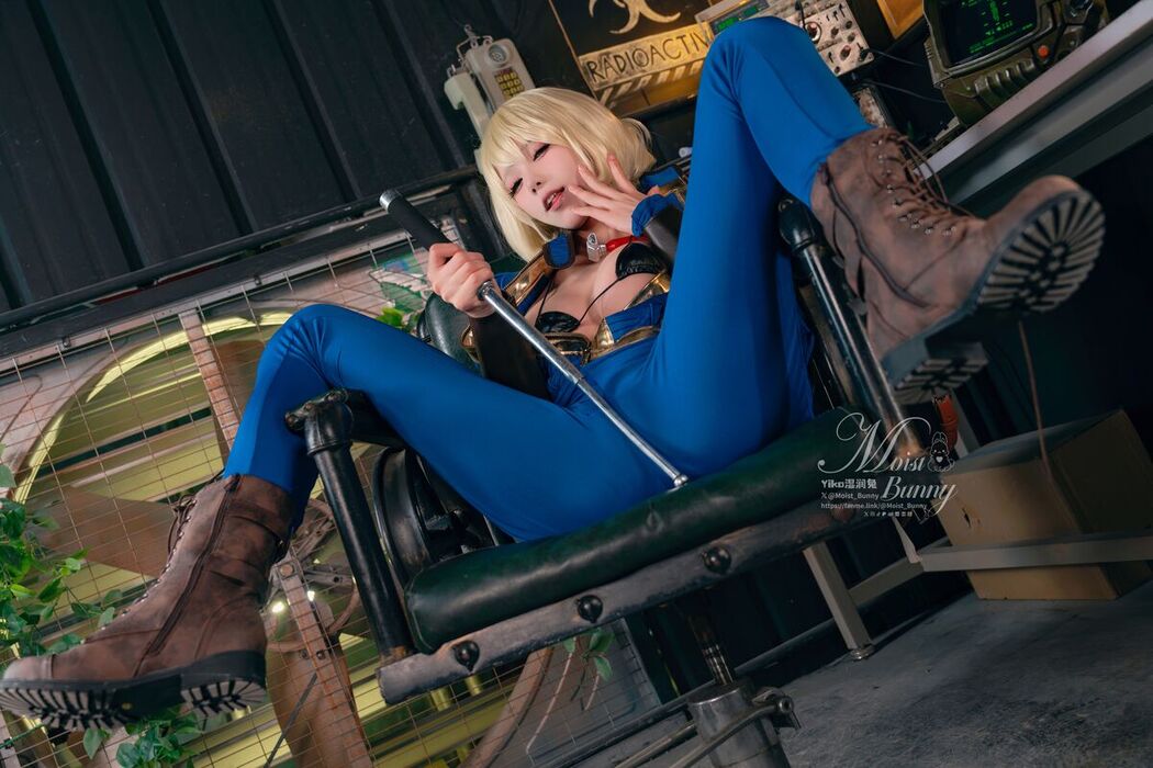 Coser@黏黏团子兔 – 12月作品 辐射-灰烬余生