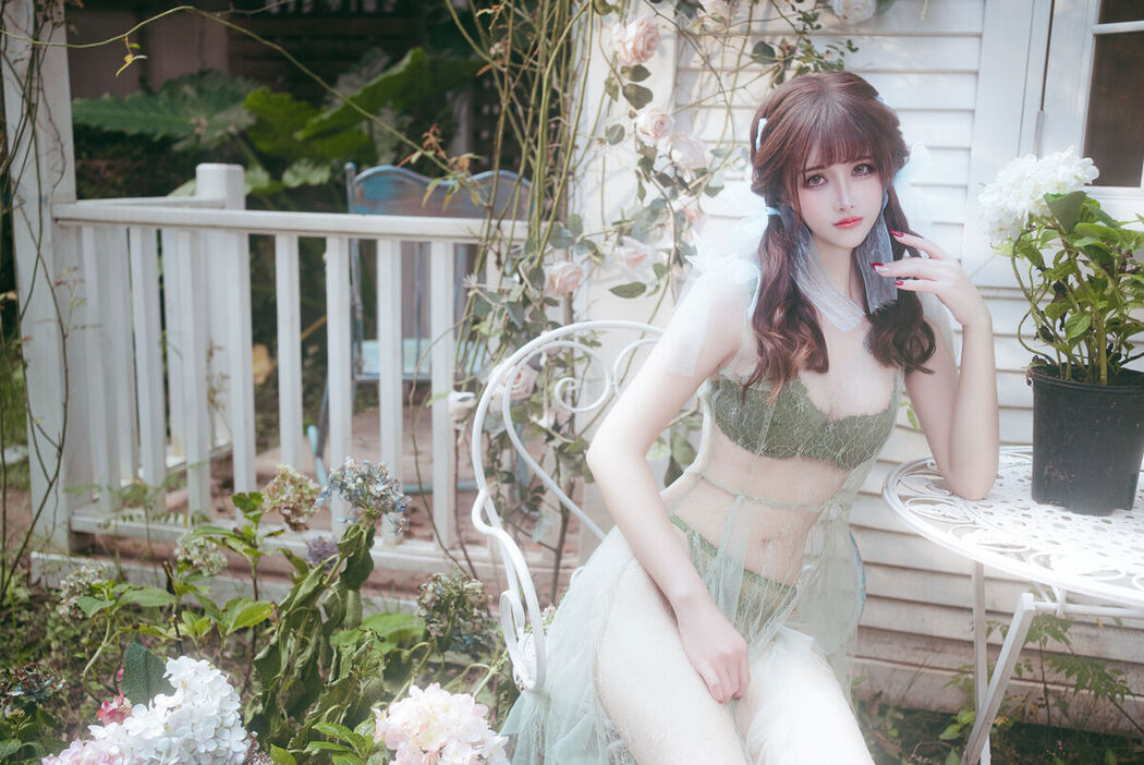 Coser@鹿八岁 – 小鹿的秘密花园