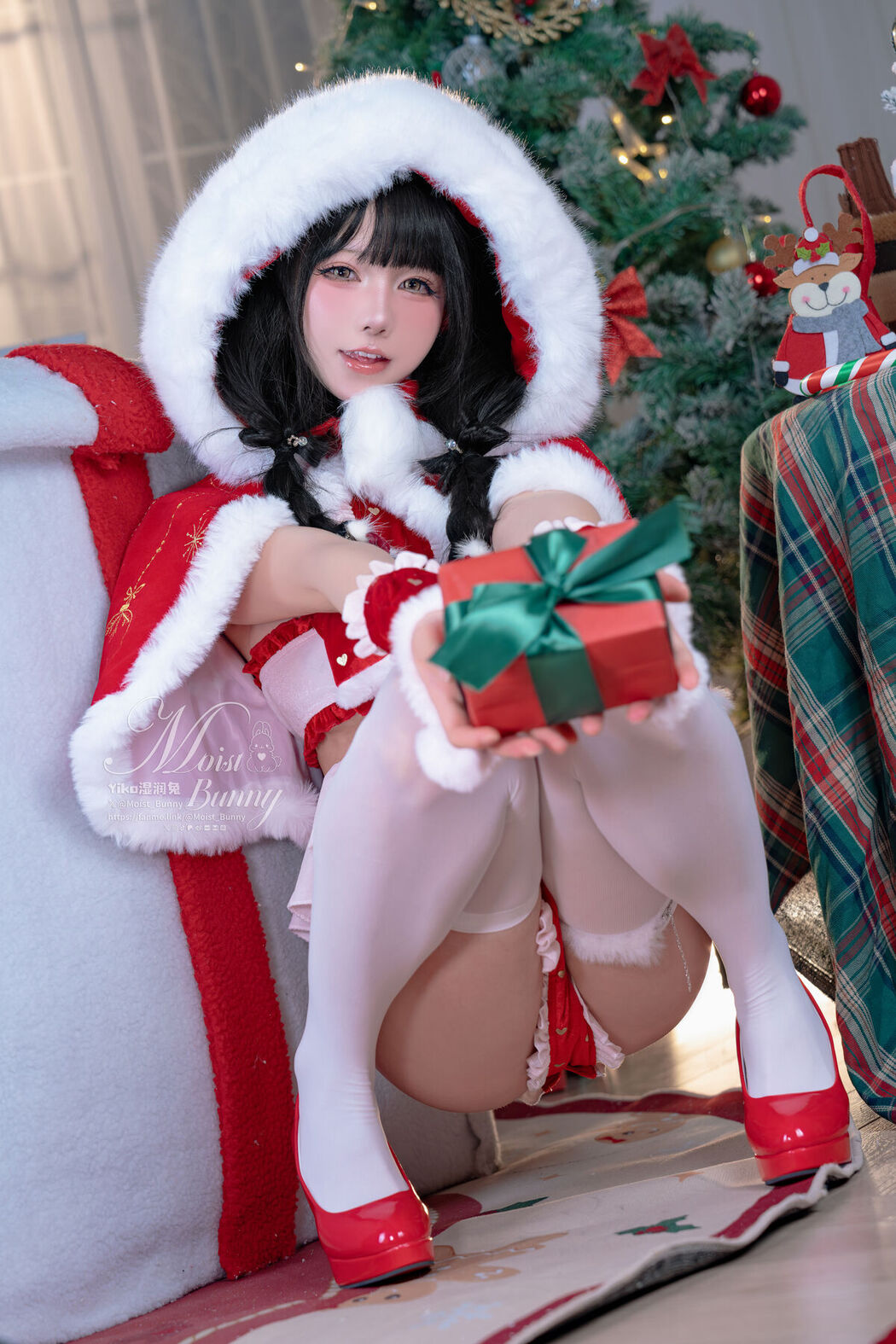 Coser@黏黏团子兔 – 12月作品 兔兔圣诞礼物 Part1