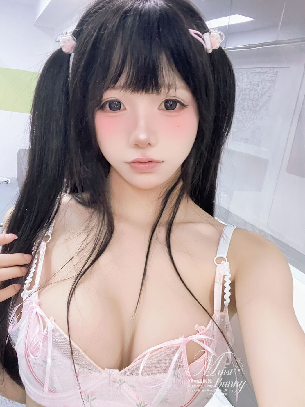 Coser@黏黏团子兔 – 12月作品 地铁萌妹 恋爱循环 Part2
