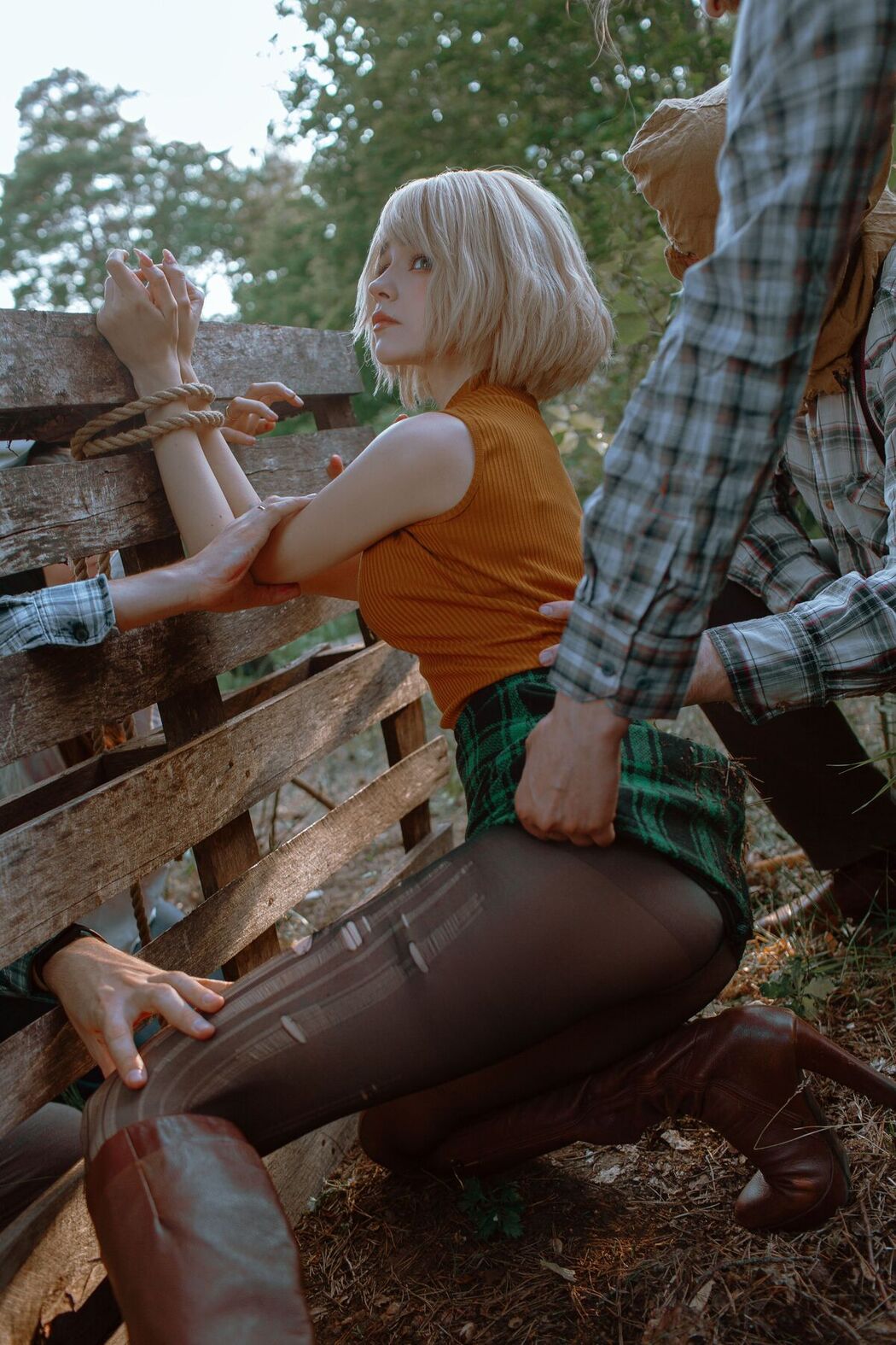 Coser@Tenletters – Ashley