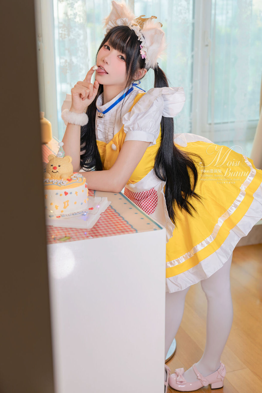 Coser@黏黏团子兔 – 12月作品 诞生日限定 兔子味蛋糕
