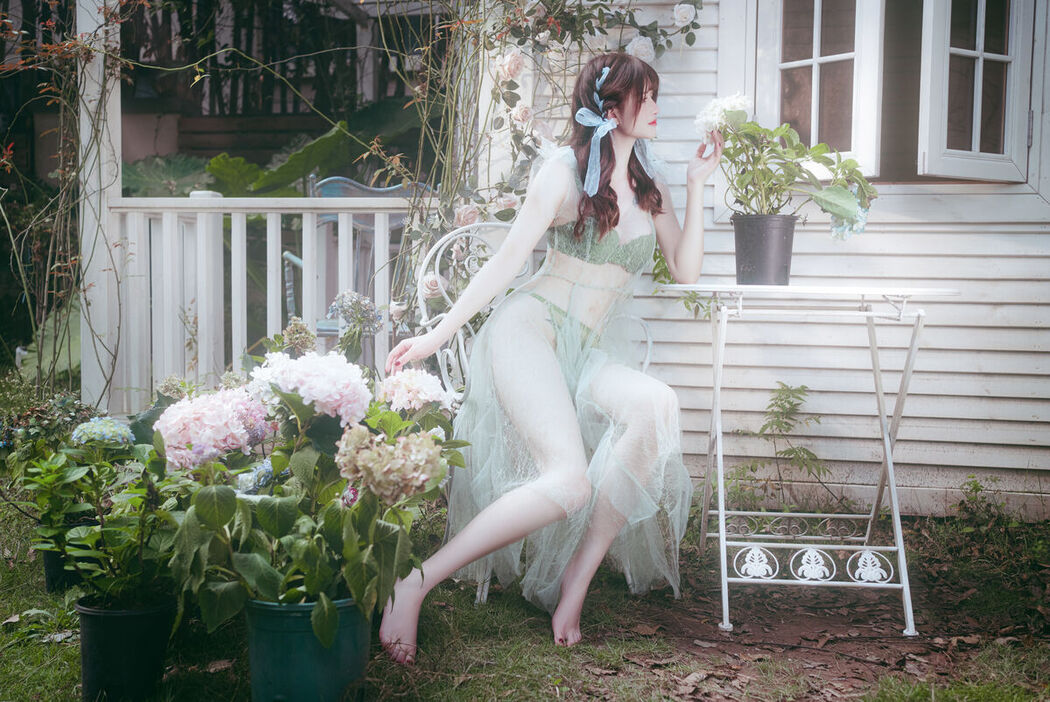 Coser@鹿八岁 – 小鹿的秘密花园