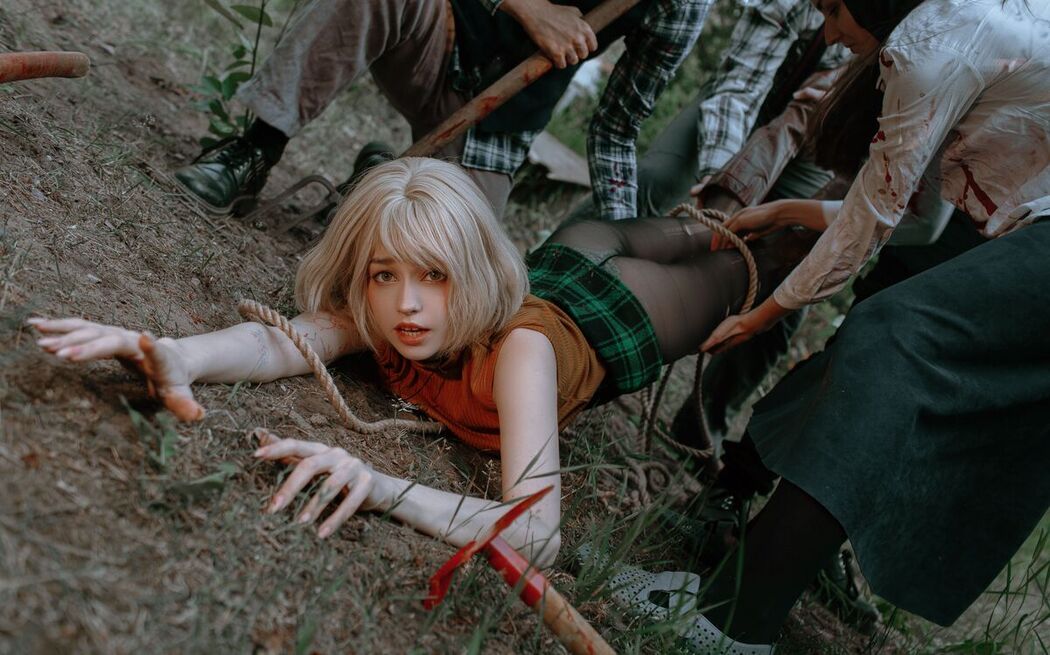 Coser@Tenletters – Ashley