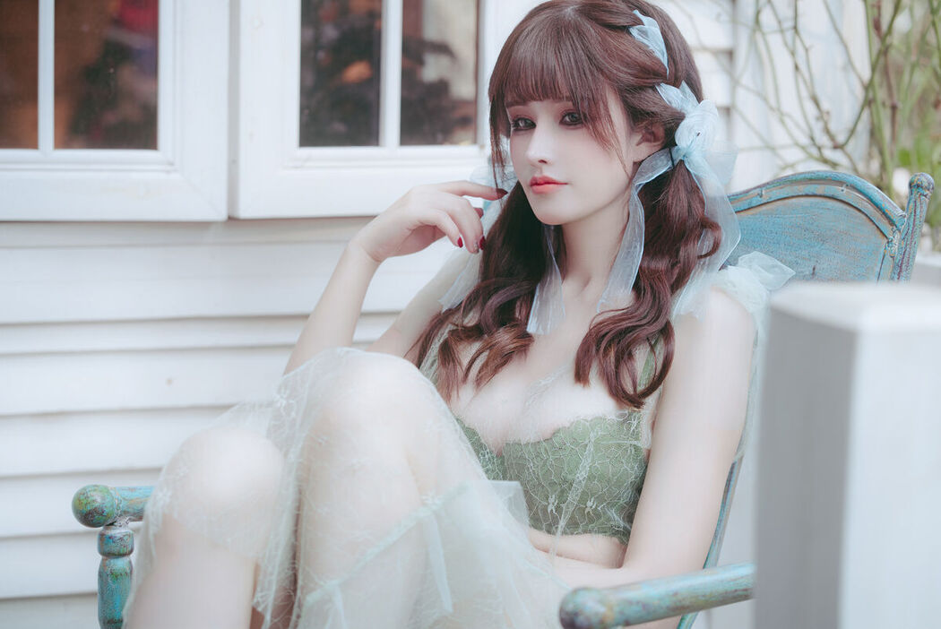 Coser@鹿八岁 – 小鹿的秘密花园