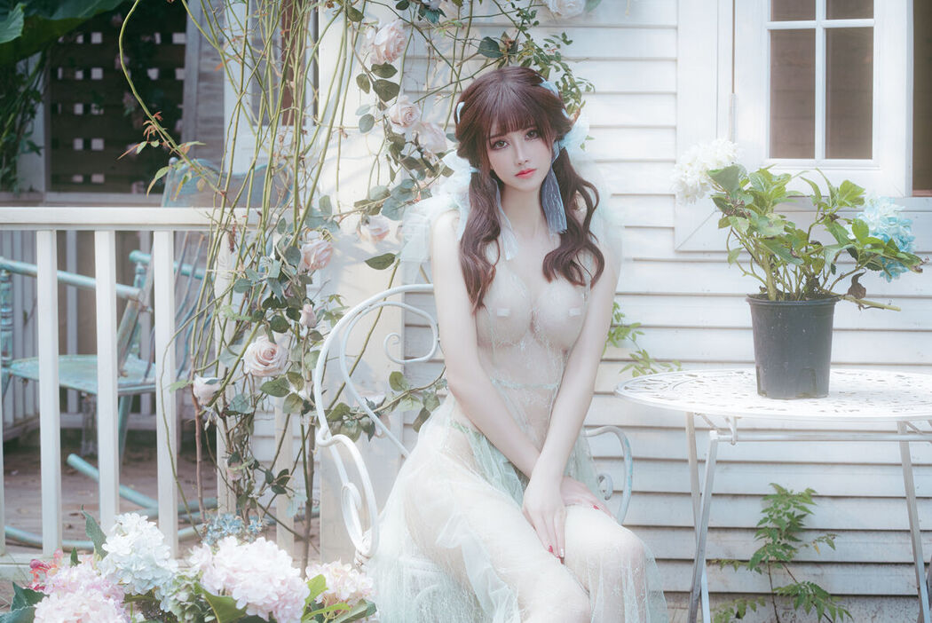 Coser@鹿八岁 – 小鹿的秘密花园