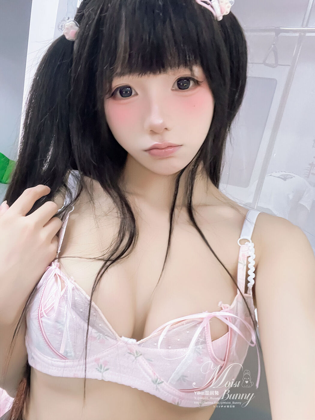 Coser@黏黏团子兔 – 12月作品 地铁萌妹 恋爱循环 Part2